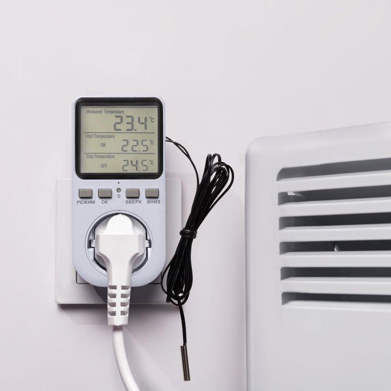 Терморегулятор в розетку 16А-01 бел. Rexant 51-0800